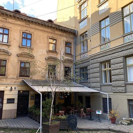 Багатомісні Апартаменти На Арсенальній Leopoli Esterno foto