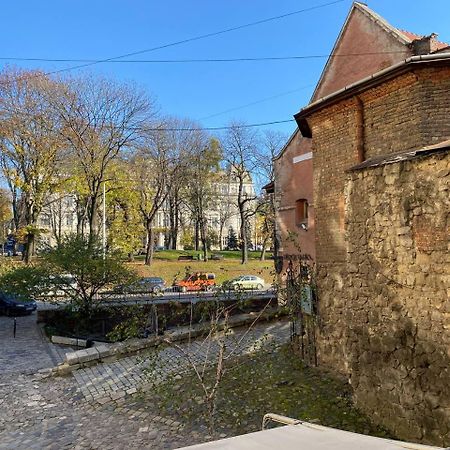 Багатомісні Апартаменти На Арсенальній Leopoli Esterno foto